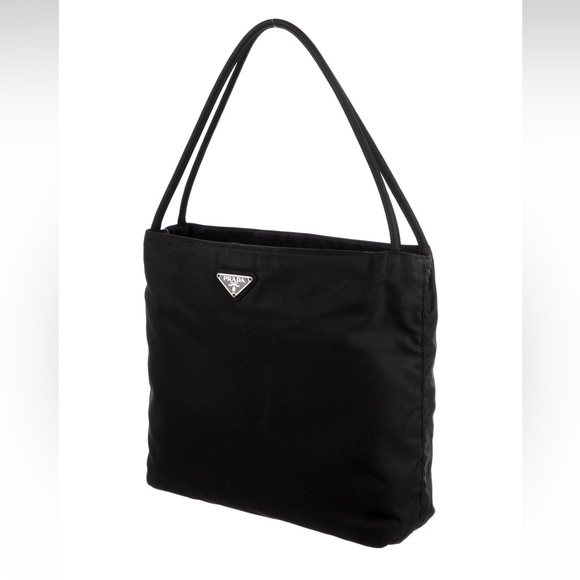 đ¤ SOLD đ¤ PRADA authentic vintage nylon handbag - Picture 2 of 9